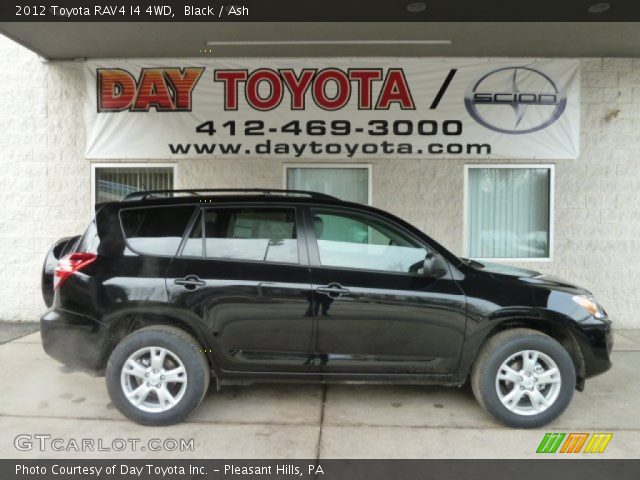 2012 Toyota RAV4 I4 4WD in Black