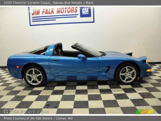 2000 Chevrolet Corvette Coupe in Nassau Blue Metallic