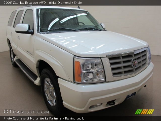 2006 Cadillac Escalade AWD in White Diamond