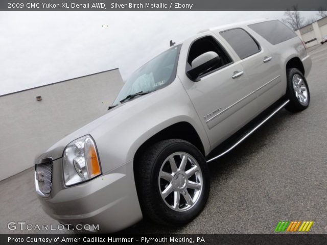 2009 GMC Yukon XL Denali AWD in Silver Birch Metallic