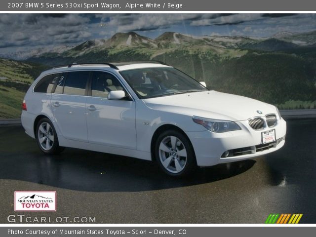 2007 BMW 5 Series 530xi Sport Wagon in Alpine White