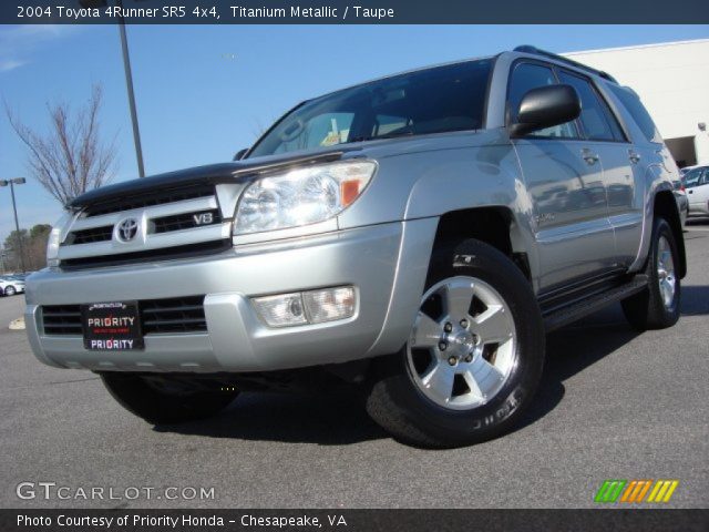 2004 Toyota 4Runner SR5 4x4 in Titanium Metallic