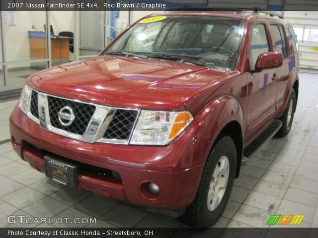 2007 Nissan Pathfinder SE 4x4 in Red Brawn