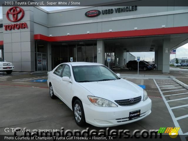 2003 Toyota Camry LE in Super White
