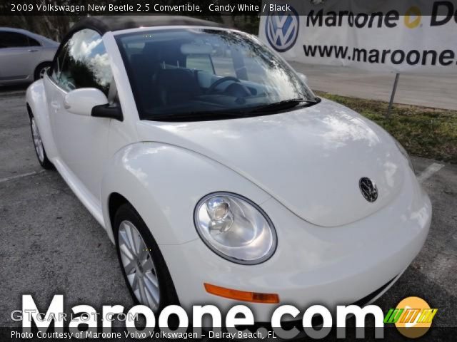 2009 Volkswagen New Beetle 2.5 Convertible in Candy White