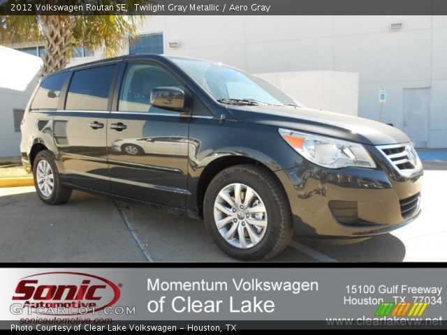 2012 Volkswagen Routan SE in Twilight Gray Metallic