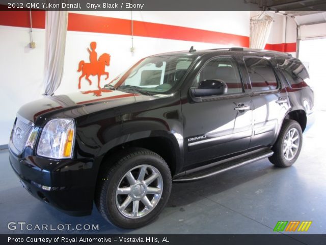 2012 GMC Yukon Denali in Onyx Black