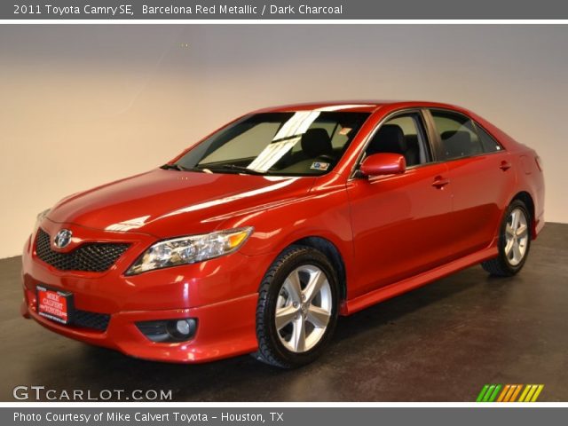 2011 Toyota Camry SE in Barcelona Red Metallic