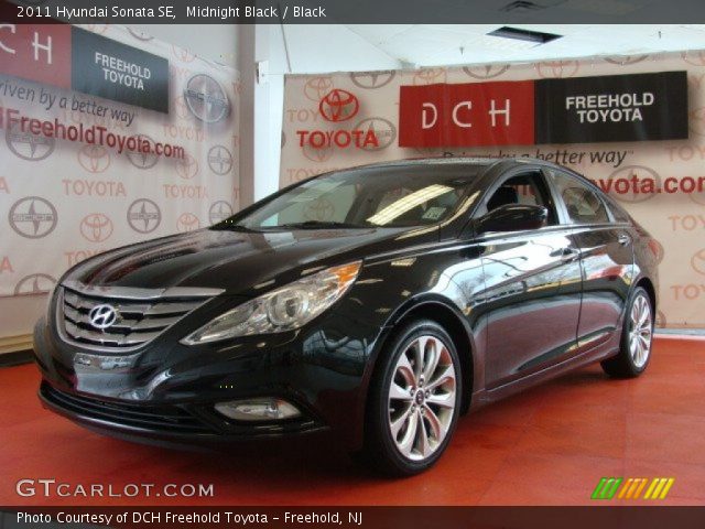 2011 Hyundai Sonata SE in Midnight Black