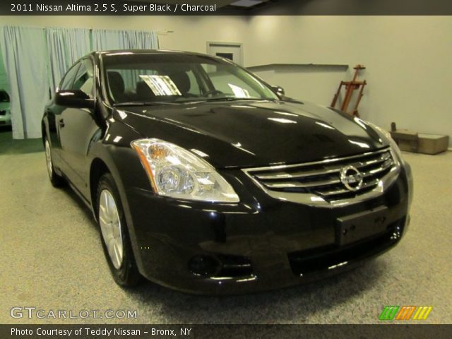 2011 Nissan Altima 2.5 S in Super Black