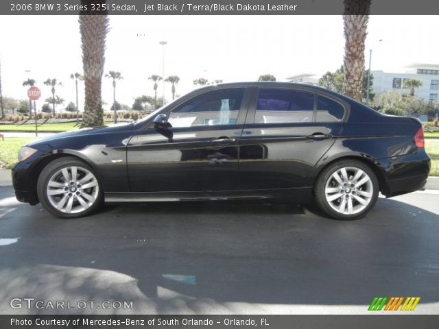 2006 BMW 3 Series 325i Sedan in Jet Black