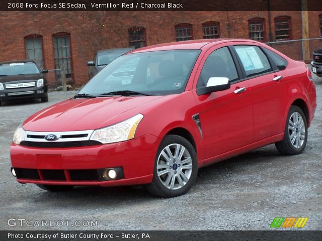 2008 Ford Focus SE Sedan in Vermillion Red