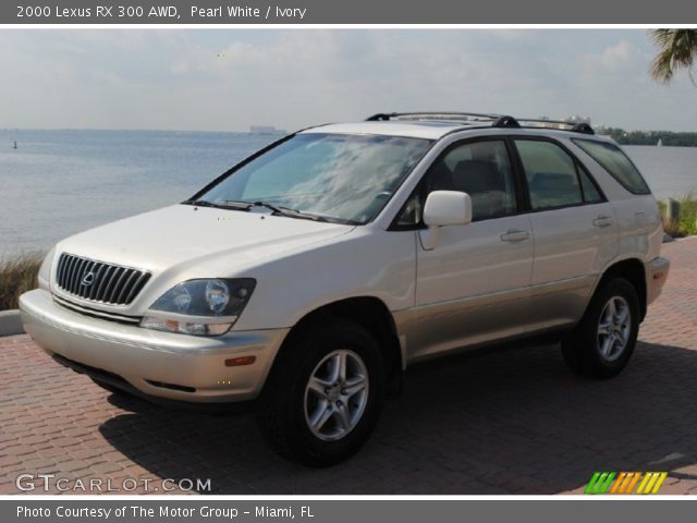 2000 Lexus RX 300 AWD in Pearl White