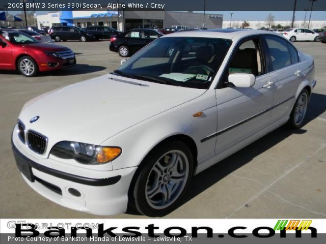 2005 BMW 3 Series 330i Sedan in Alpine White