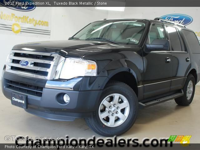 2012 Ford Expedition XL in Tuxedo Black Metallic