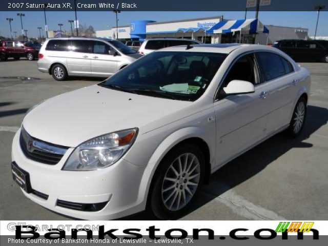 2007 Saturn Aura XR in Cream White