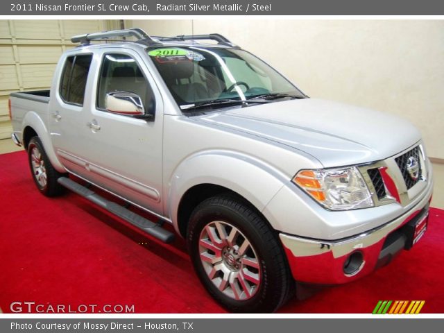 2011 Nissan Frontier SL Crew Cab in Radiant Silver Metallic