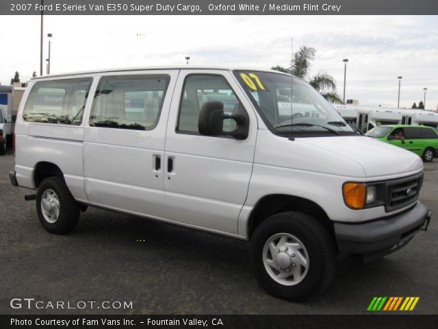 2007 Ford E Series Van E350 Super Duty Cargo in Oxford White