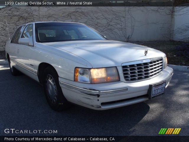 1999 Cadillac DeVille Sedan in White