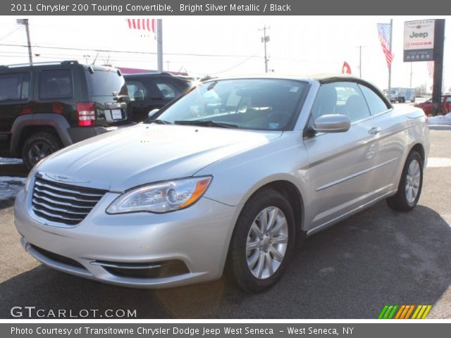 2011 Chrysler 200 Touring Convertible in Bright Silver Metallic