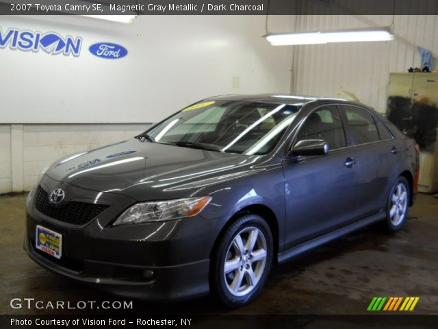 2007 Toyota Camry SE in Magnetic Gray Metallic