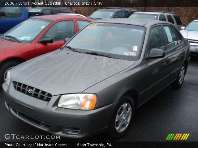 2000 Hyundai Accent GL Sedan in Charcoal gray