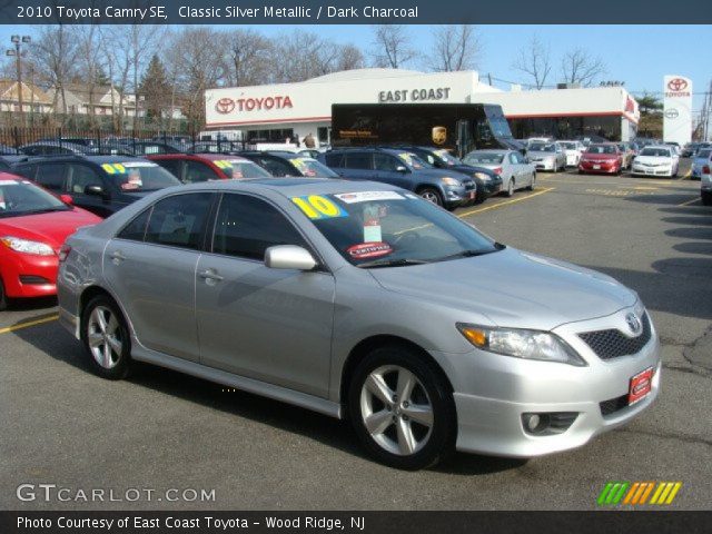 2010 Toyota Camry SE in Classic Silver Metallic