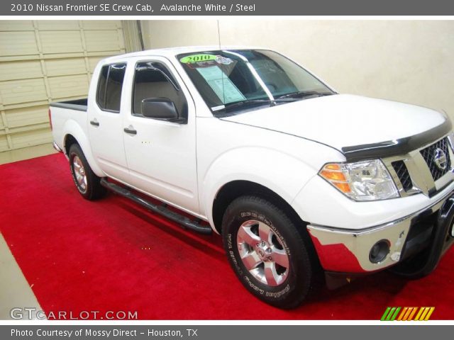2010 Nissan Frontier SE Crew Cab in Avalanche White