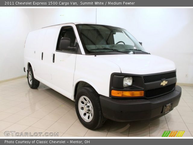 2011 Chevrolet Express 1500 Cargo Van in Summit White