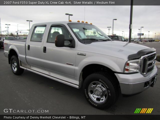 2007 Ford F350 Super Duty XL Crew Cab 4x4 in Silver Metallic