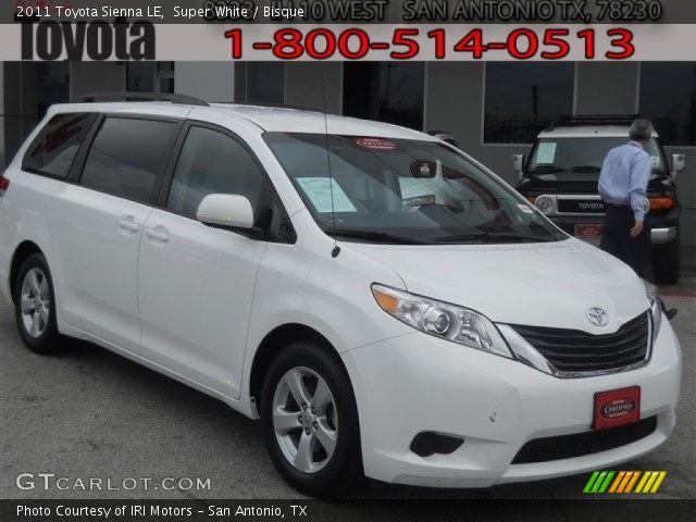 2011 Toyota Sienna LE in Super White
