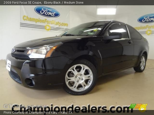 2009 Ford Focus SE Coupe in Ebony Black