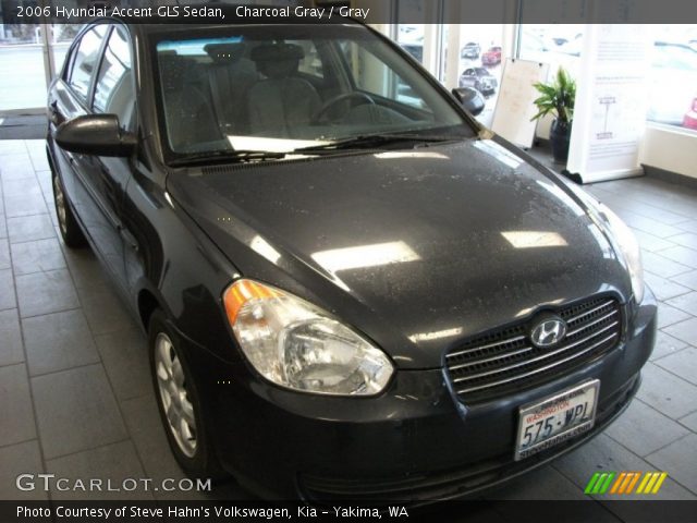 2006 Hyundai Accent GLS Sedan in Charcoal Gray