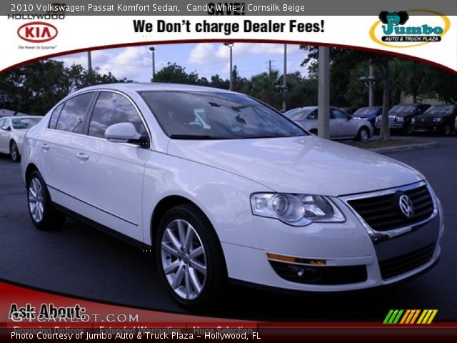 2010 Volkswagen Passat Komfort Sedan in Candy White