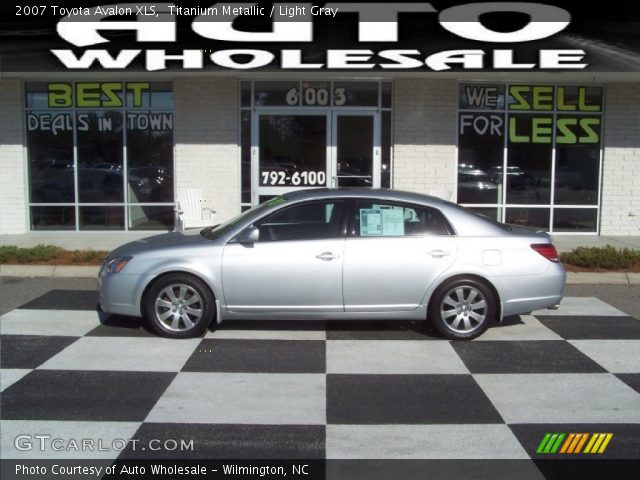 2007 Toyota Avalon XLS in Titanium Metallic