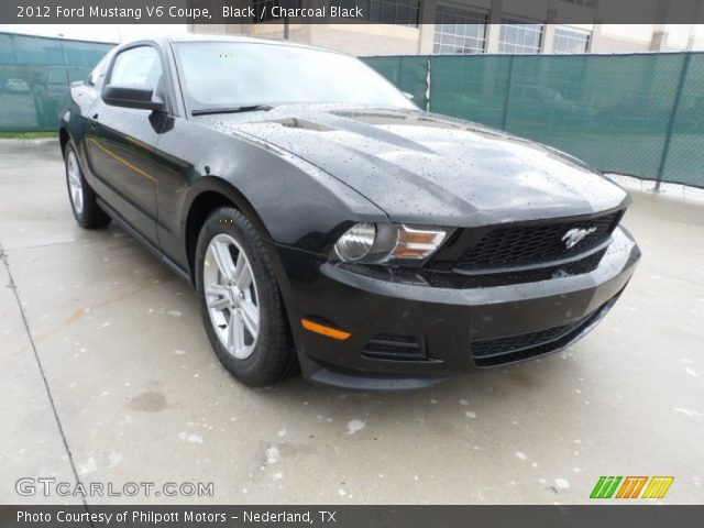 2012 Ford Mustang V6 Coupe in Black