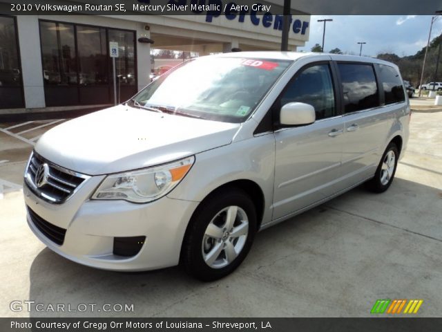 2010 Volkswagen Routan SE in Mercury Silver Metallic
