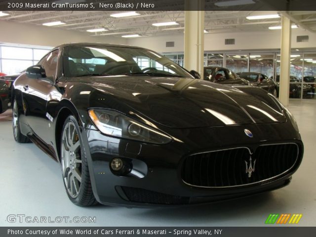 2009 Maserati GranTurismo S in Nero (Black)