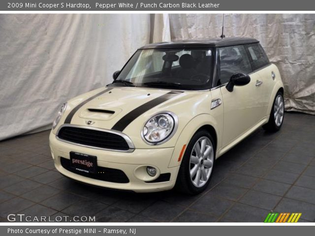 2009 Mini Cooper S Hardtop in Pepper White