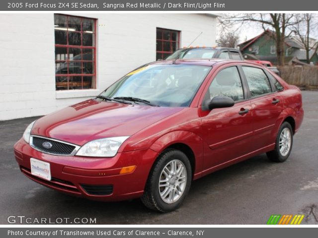 2005 Ford Focus ZX4 SE Sedan in Sangria Red Metallic