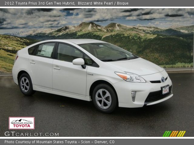 2012 Toyota Prius 3rd Gen Two Hybrid in Blizzard White Pearl