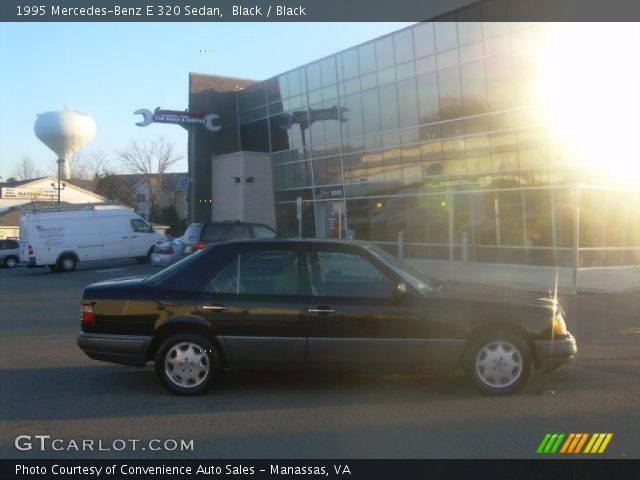 1995 Mercedes-Benz E 320 Sedan in Black
