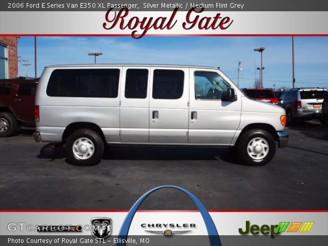 2006 Ford E Series Van E350 XL Passenger in Silver Metallic