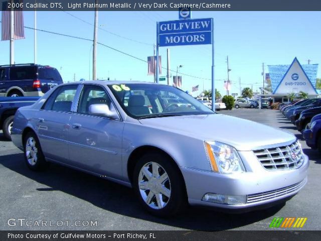 2006 Cadillac DTS  in Light Platinum Metallic