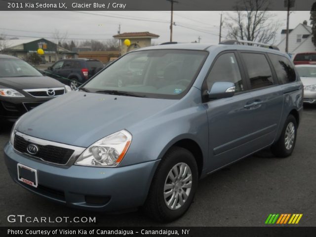 2011 Kia Sedona LX in Glacier Blue