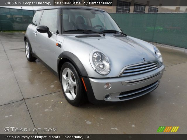 2006 Mini Cooper Hardtop in Pure Silver Metallic