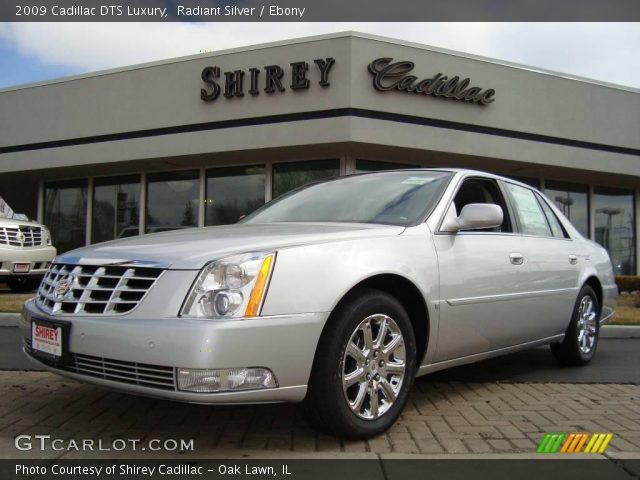 2009 Cadillac DTS Luxury in Radiant Silver