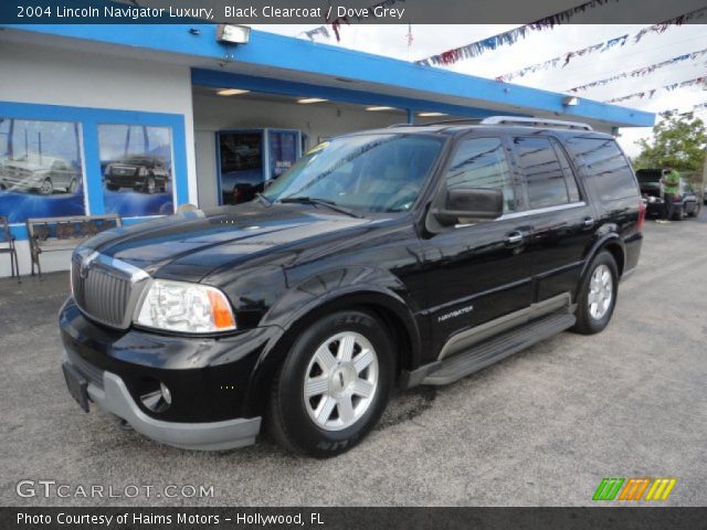 2004 Lincoln Navigator Luxury in Black Clearcoat