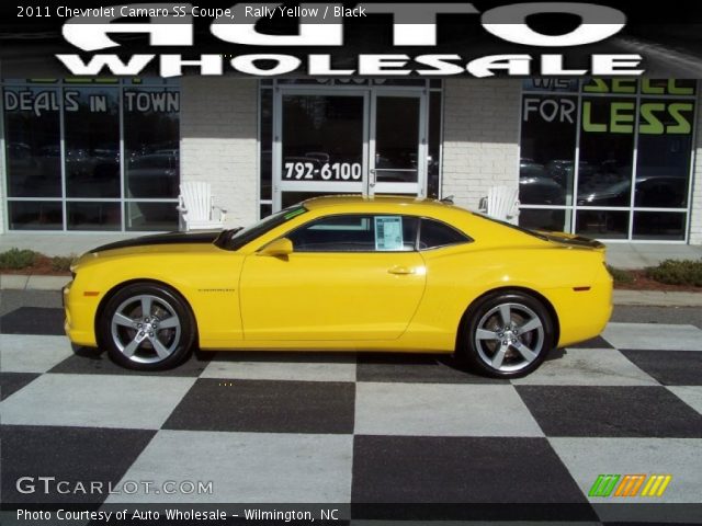 2011 Chevrolet Camaro SS Coupe in Rally Yellow