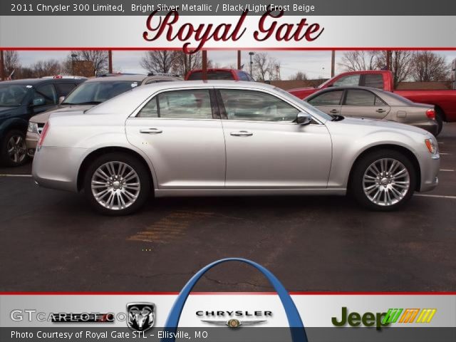2011 Chrysler 300 Limited in Bright Silver Metallic